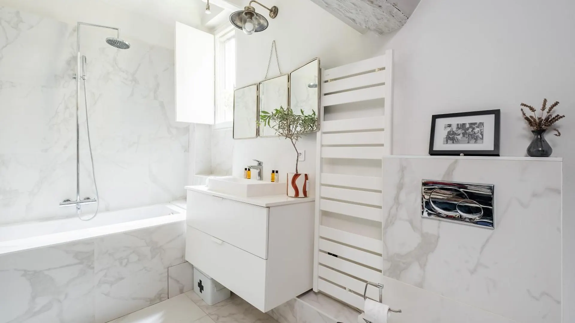 Apartment Veeve - Modern-chic Mezzanine Paris