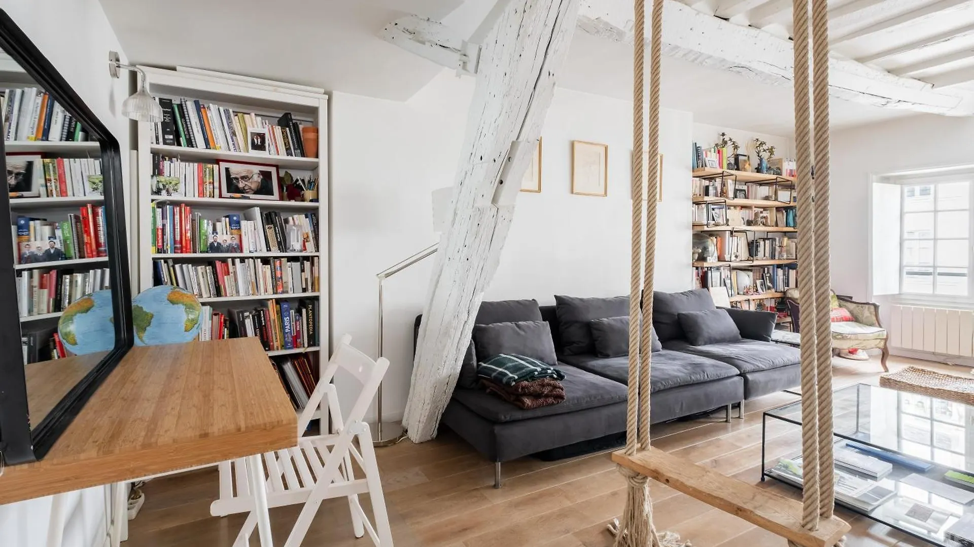 Veeve - Modern-chic Mezzanine Paris